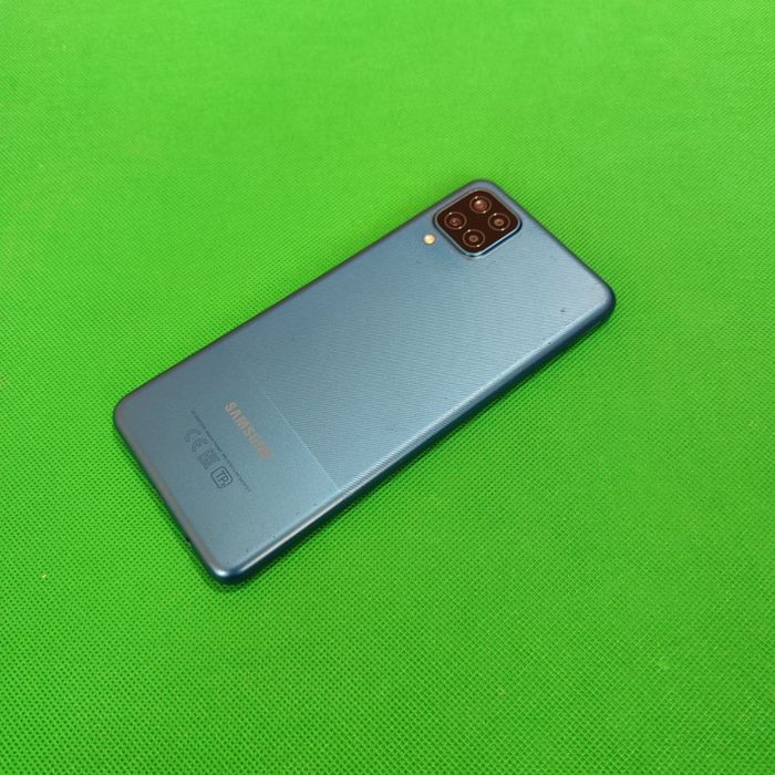 Samsung A12 sotilafi dadtavka bor
