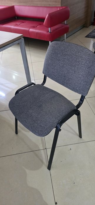 Стулья офисные б/у