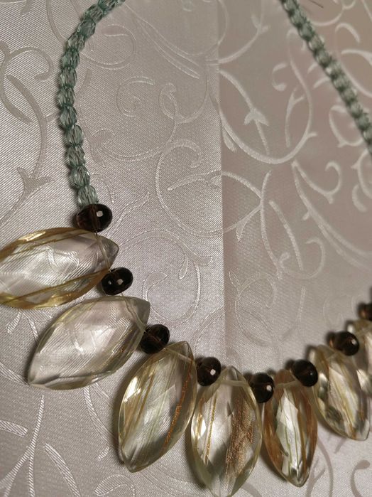 Колье, горный хрусталь