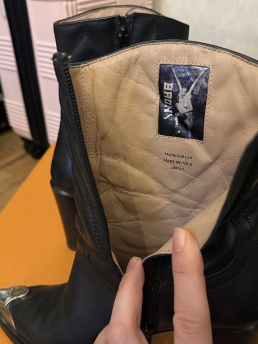 Кожаные ботильоны-казаки Bronx, 40 размер