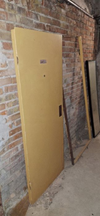 Масивна метална врата 200/80