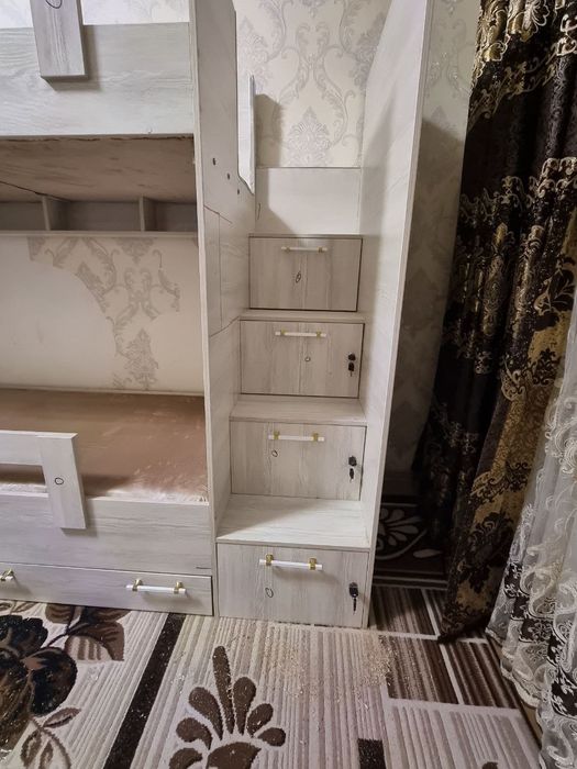 Bolalar karvoti ikki etajlik