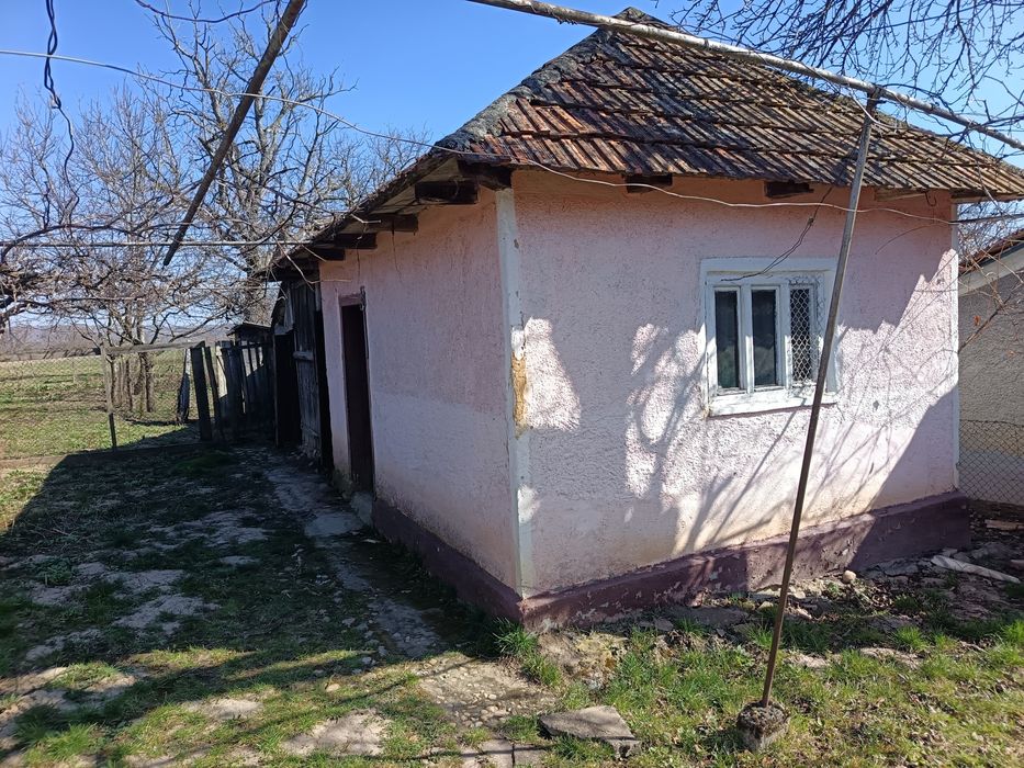 Vând casa în comuna Maeriste, județul Salaj