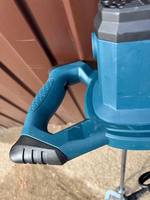 Продам строительный миксер. новый