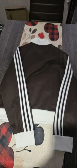 Суичър Адидас чисто нов