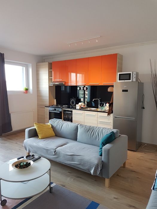 Închiriez apartament Laguna Residence