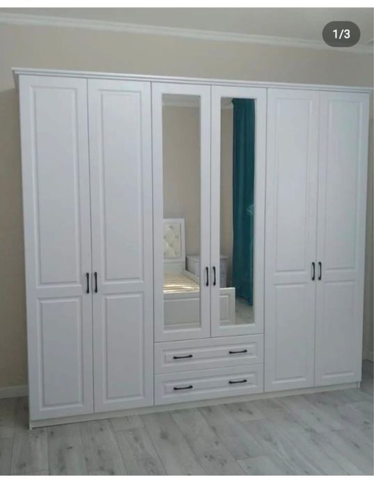 Продам спальный горнитур