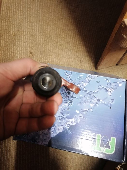 Продават се нови са