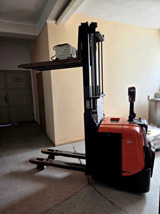 Стакер BT 2000kg 1.80м височина