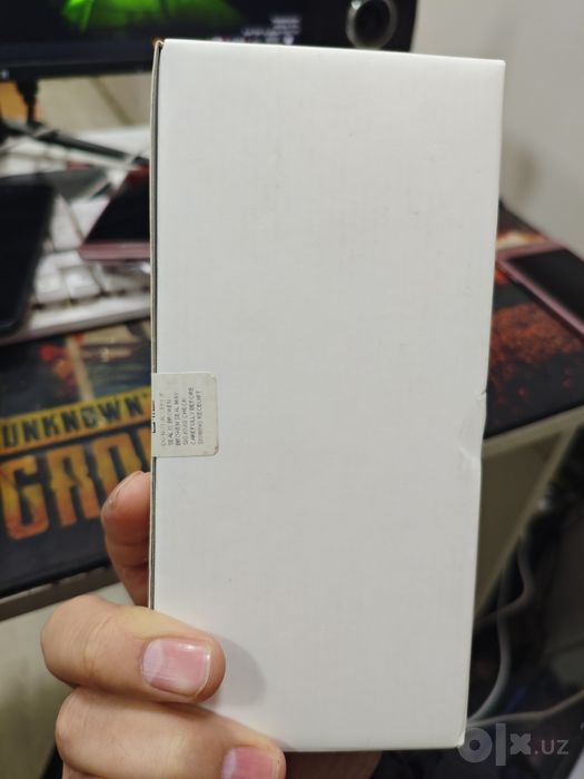 Redmi a2 plus satiladi paket ashilmagan sena 1mln kelisemi