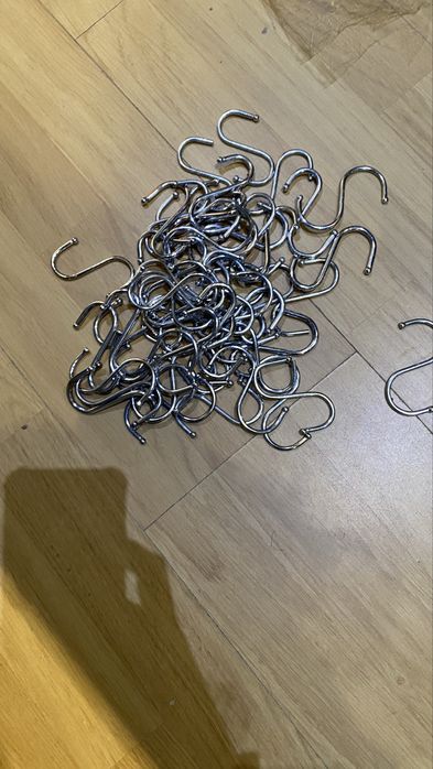 Carlige metalice in forma de S