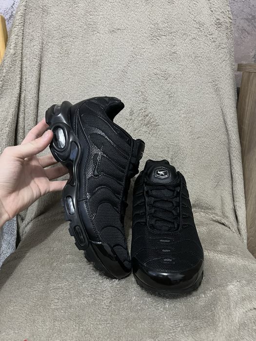 Nime air max triple black marimea 40 sau 43