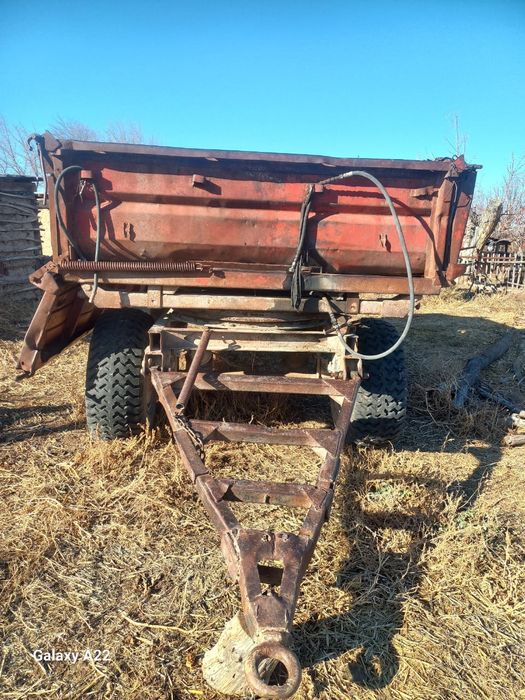 Продаётся прицеп шести тонка