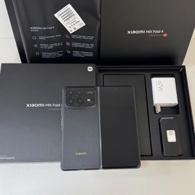 Xiaomi Mix Fold 4 Carbon