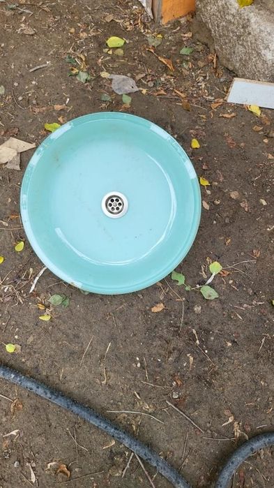 Кресло и раковина для парикмахерских