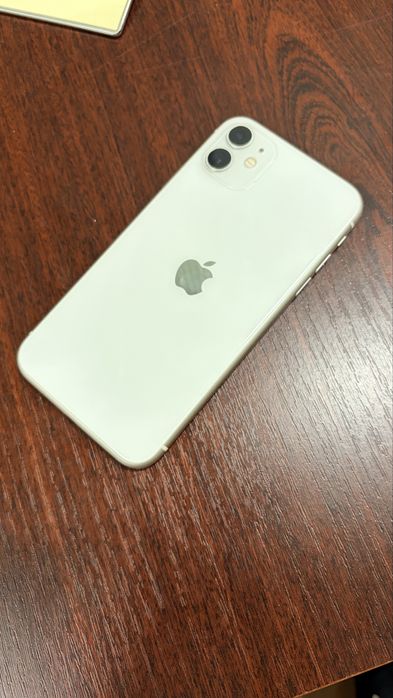 Apple iPhone 11     128ГБ