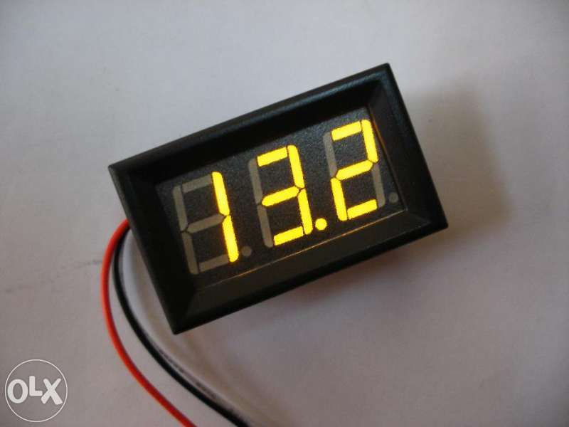 Цифров панелен волтметър DC 0-100v за кола камион каравана мотор и др