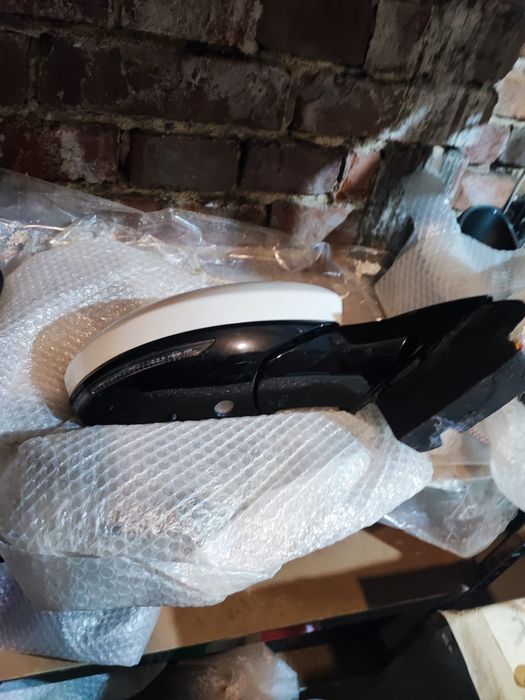 Vînd oglinda stînga si dreapta Renault Talisman  2018