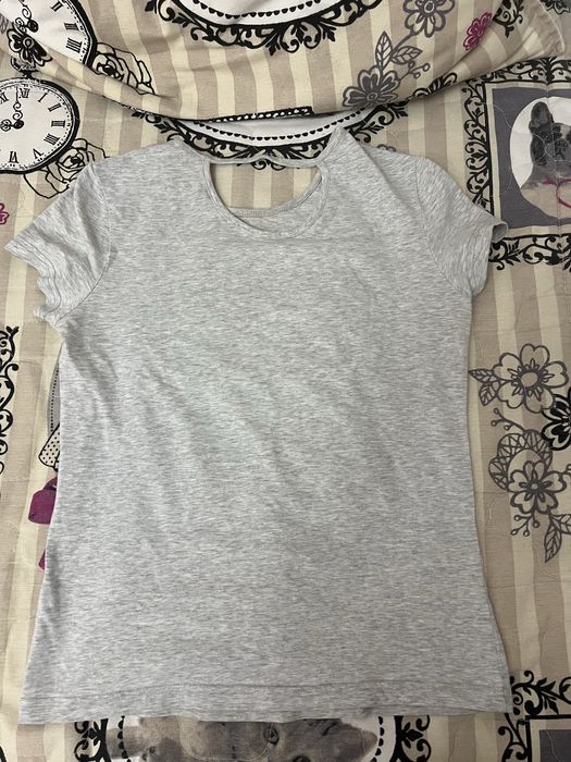 Продаю футболки разные