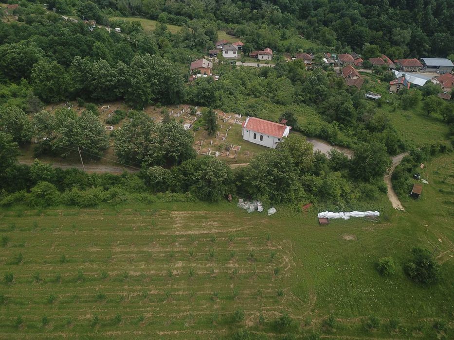Продавам имот в град Троян