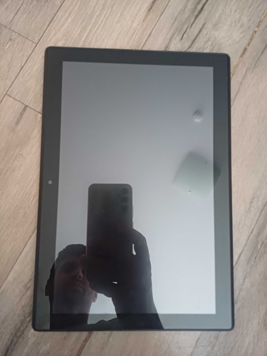 Таблет Lenovo TB-x3