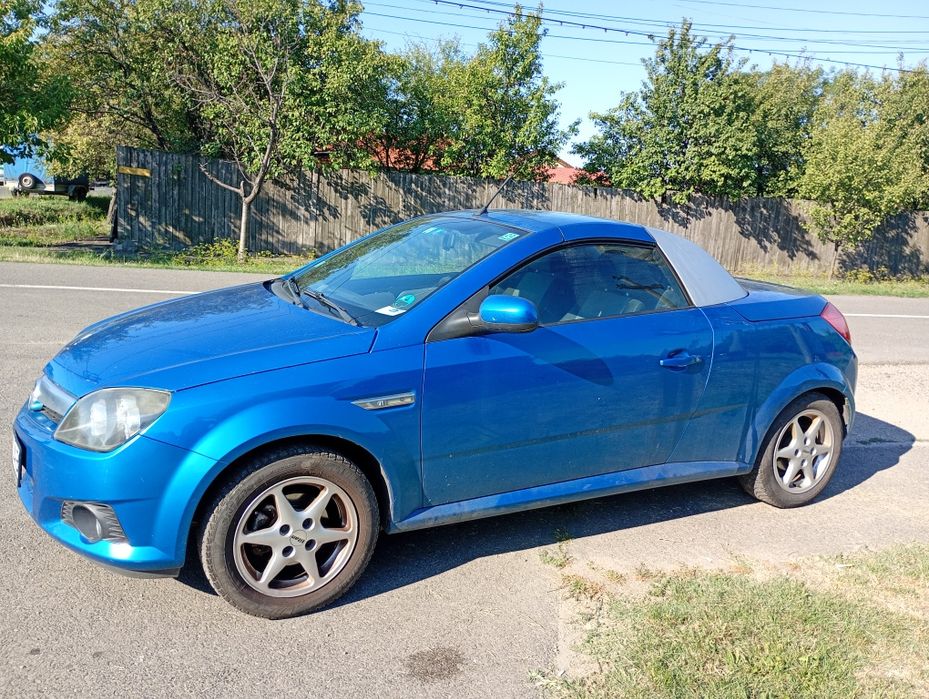 Opel tigra decapotabilă excelentă
