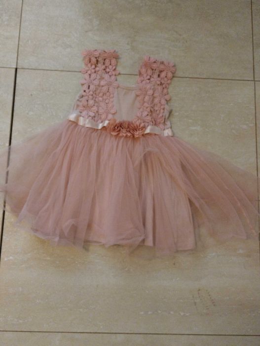 Дизайнерска детска рокля