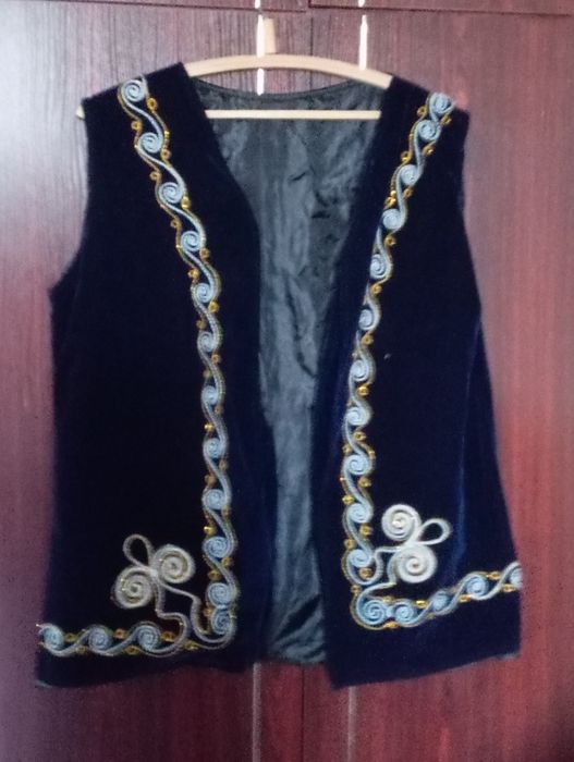 Комзолдар сатылады.