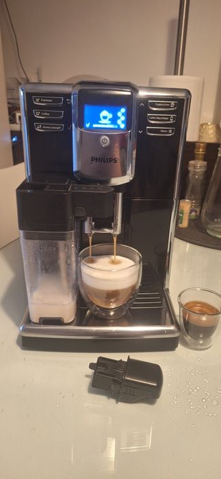 Expresor Philips Saeco HD8916/09 Incanto