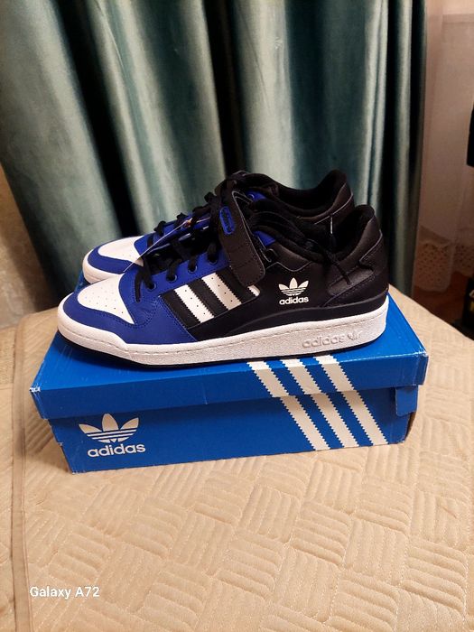 Продается кроссовки мужские фирмы Adidas. Размер 44 28см.