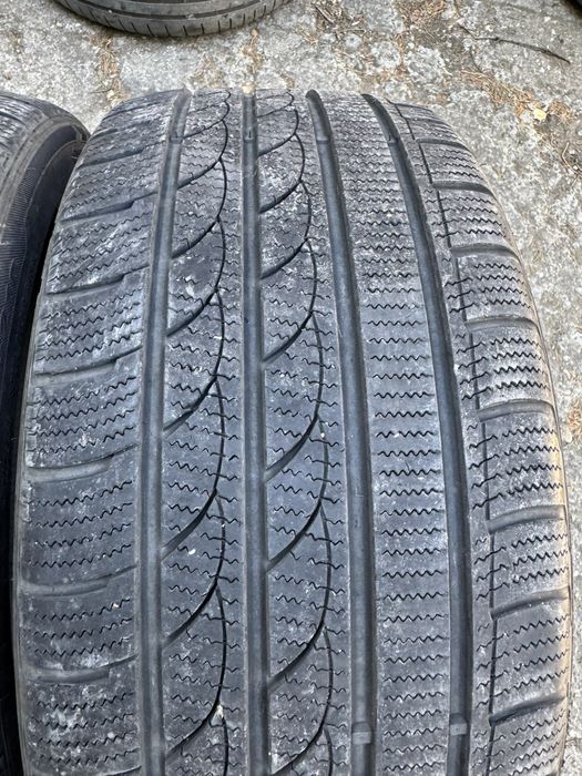 Зимни гуми 255 35 R19