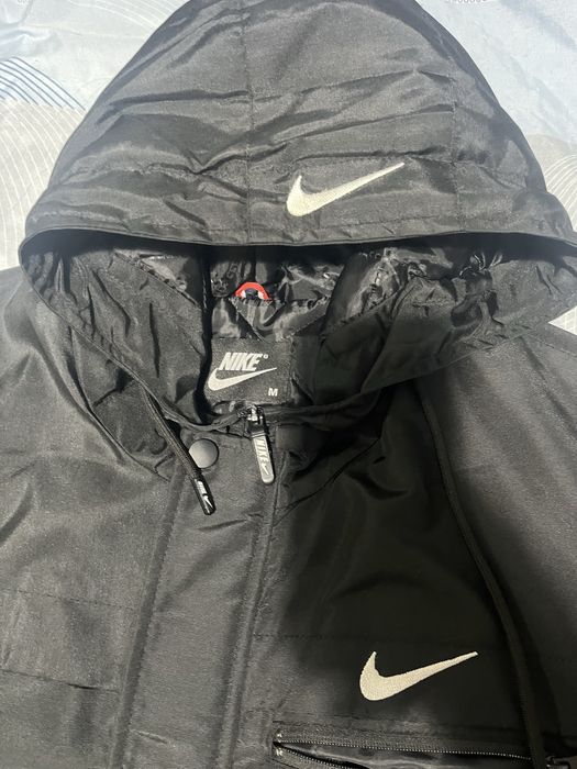 Зимно яке на марката nike