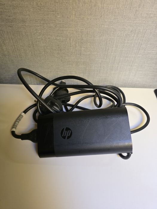 HP Pavilion Plus 14 OLED / i7-13700H / 16GB RAM / 512GB SSD