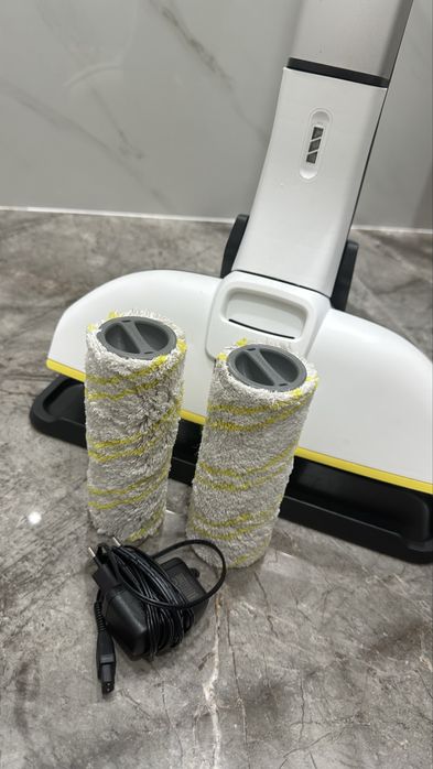 Продам электрошвабру Karcher
