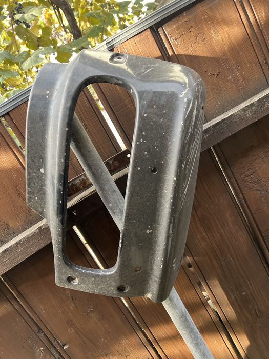 Ochelar far stanga Mercedes Atego din 2001