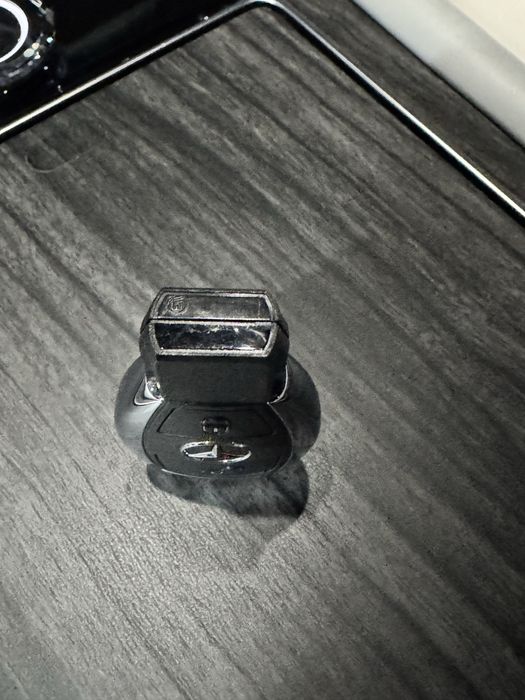 Ключ Mercedes-Benz «Рыбка»