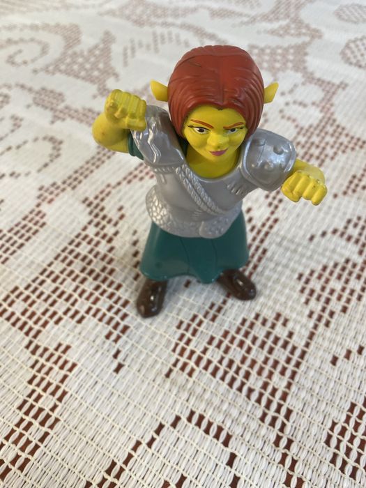 Фигурки от пластмаса