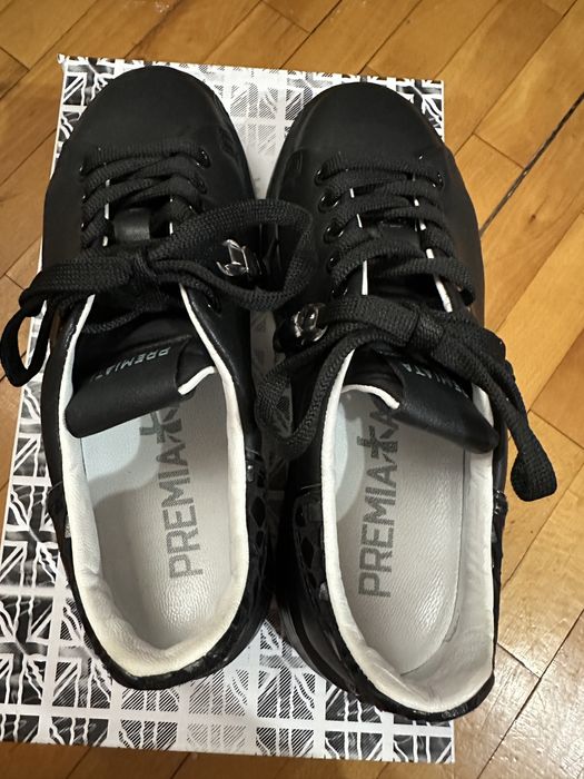Adidasi Premiata