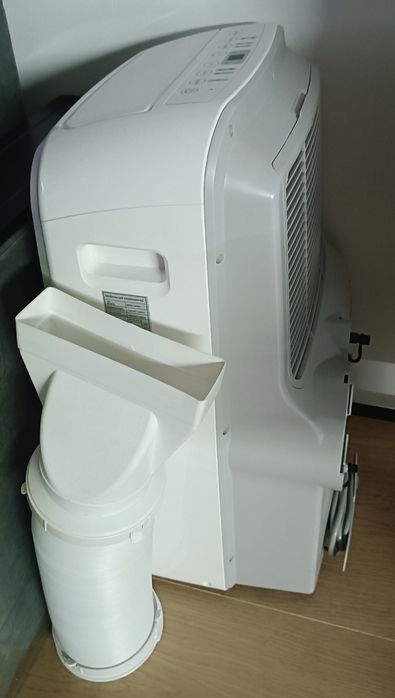 Напольный кондиционер Midea