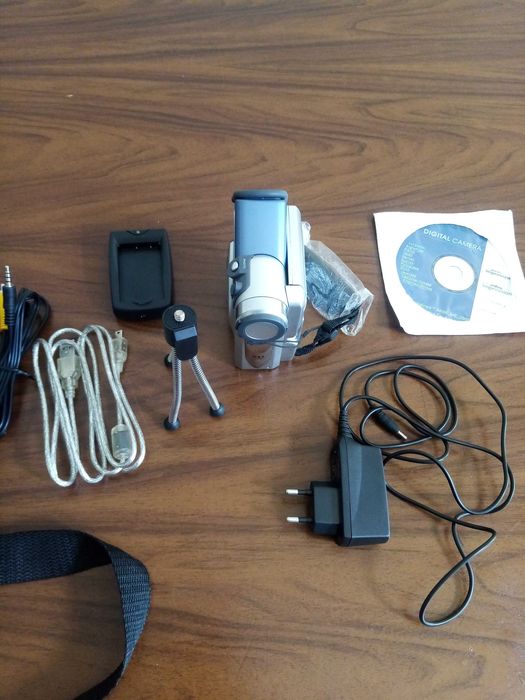 Видеокамера Sony DV9F