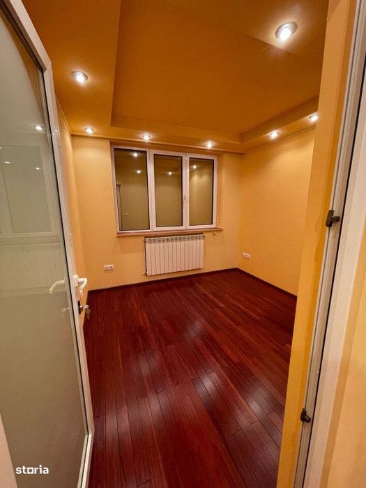 Apartament 3 camere - zona 1 Decembrie 1918