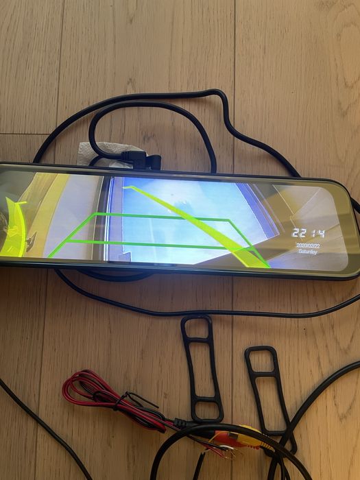 Oglinda retrovizoare 2k si camera fata spate display auto linii ghidaj