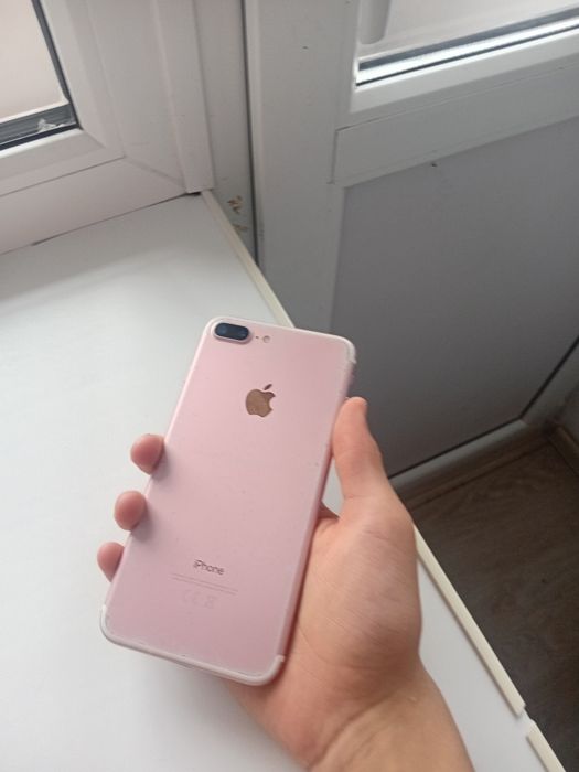 Продаюу Аифон 7+
