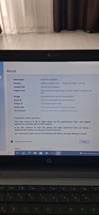 Vând sau schimb laptop