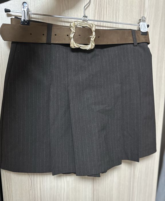 Пола панталон с колан