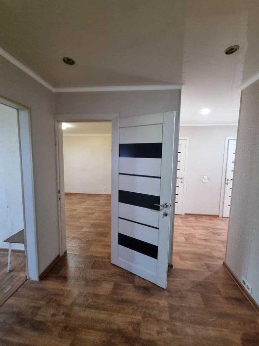 4 ком кв 86 кв м, 3 этаж. По ул. Прогресса, Михайловка. - View 5