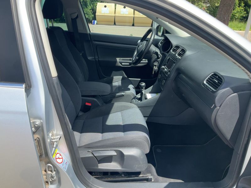 Volkswagen Golf VI 1.6 TDI Style 2011