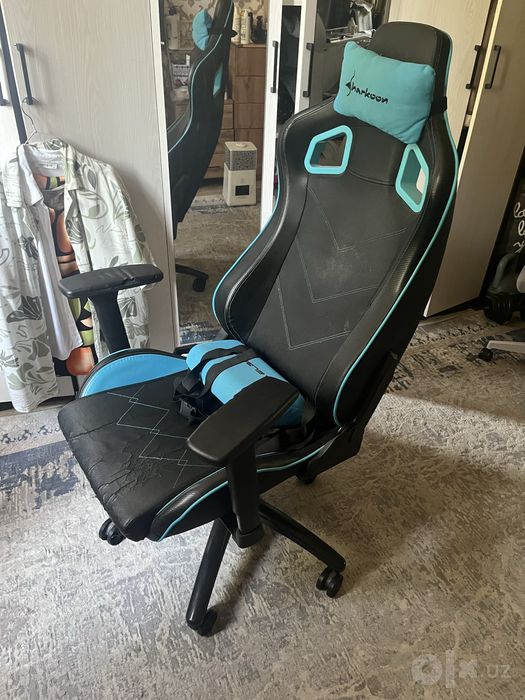 Игровое кресло sharkoon