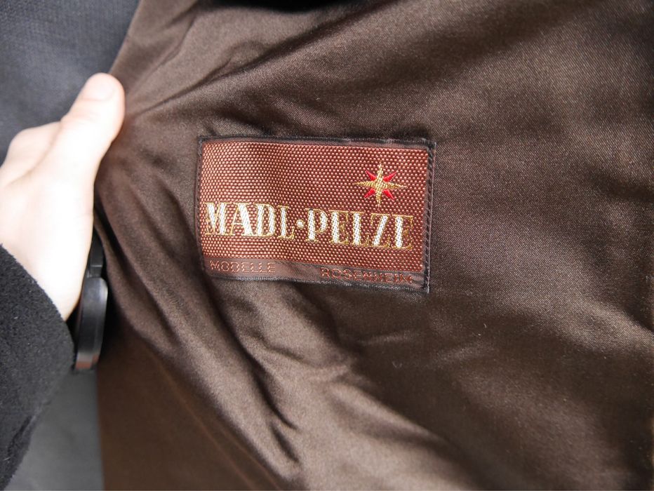 Palton de damă maro astrahan