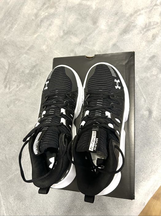 Спортни обувки Under Armour W Flow Breakthru 4